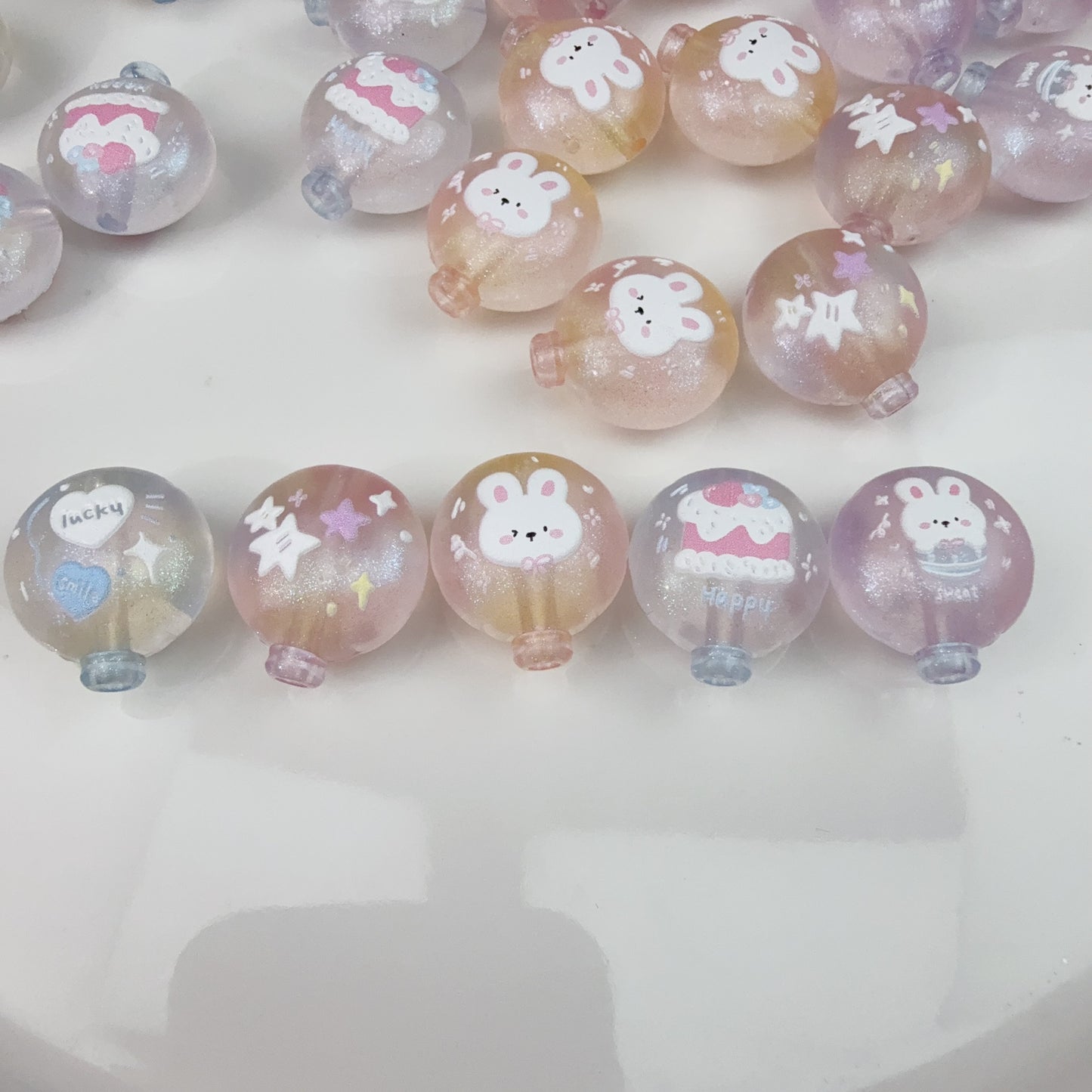 0 0今日新作 うさぎ風船ビーズ(0418)