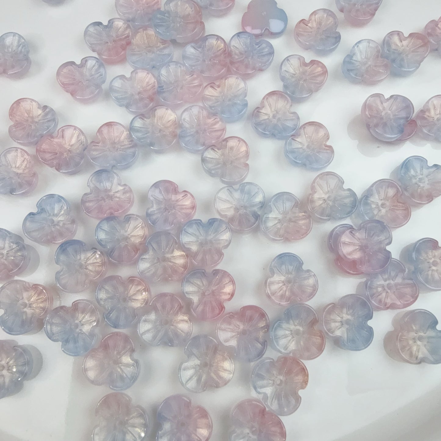 0 0今日新作 ガラスビーズ-3片花11ミリ(0227)