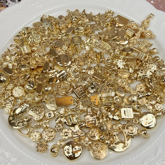 0 0今日新作 キラキラと輝く アクリル混ぜ(1122)