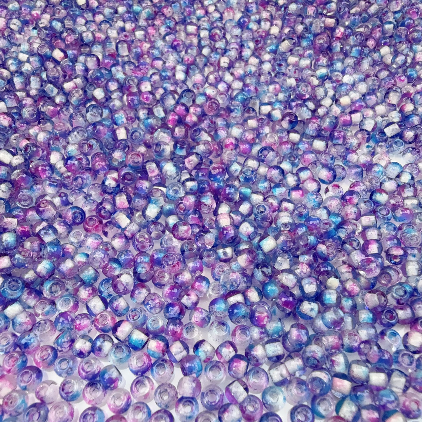 0 0今日新色 カラー芯染めピカソ シードビーズ混ぜ(1108)