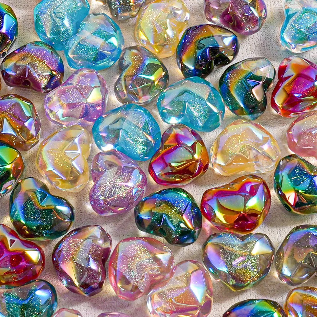 0 0今日新作 ファセットカットハート形ビーズ (0607)