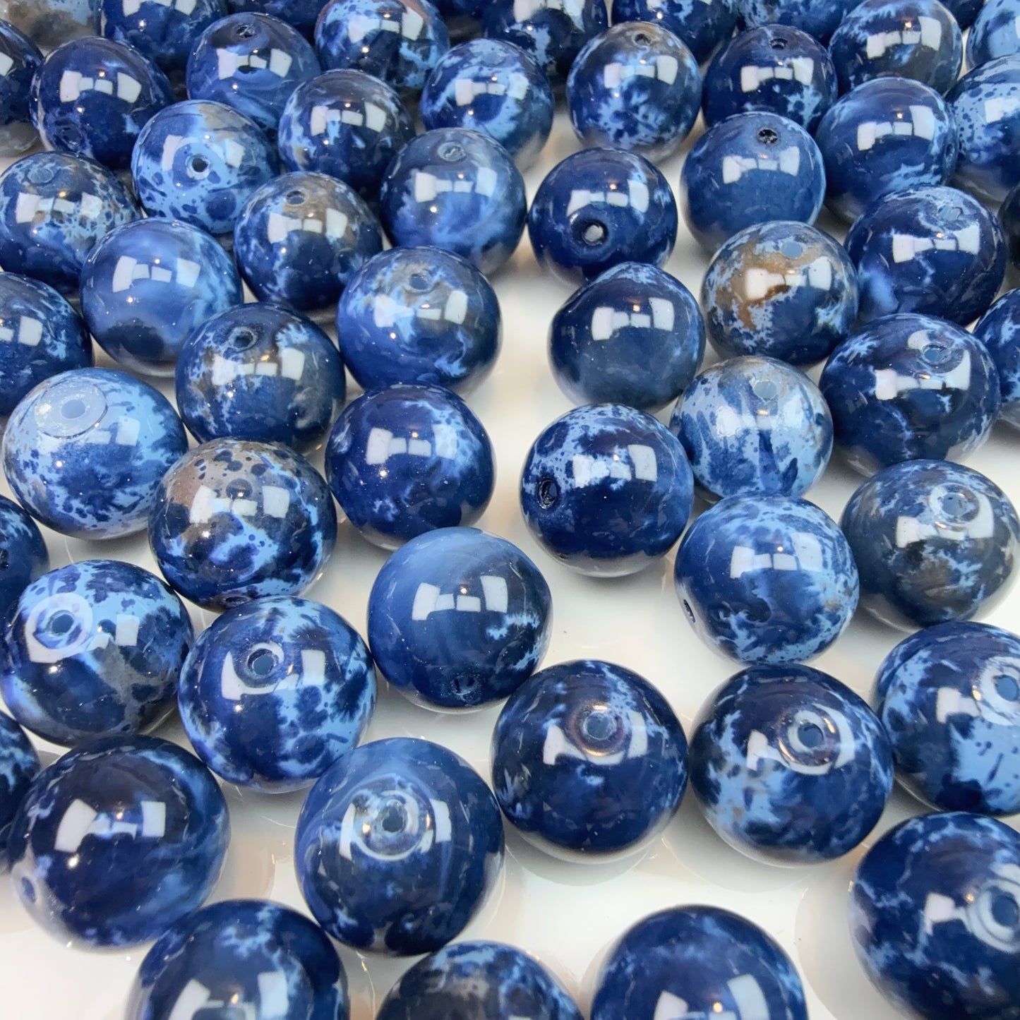 0 0今日新作  幻の花  ガラスビーズ−14ミリ(1012)