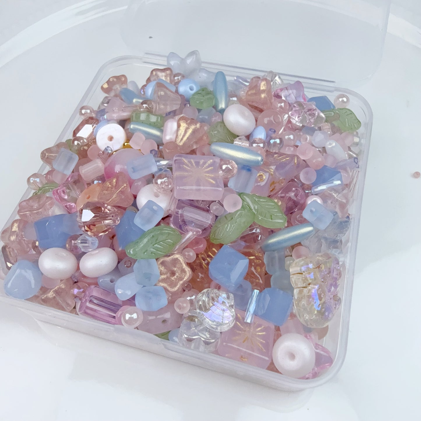 0 0今日新作 水色ピンク シードビーズ混ぜ(0616)
