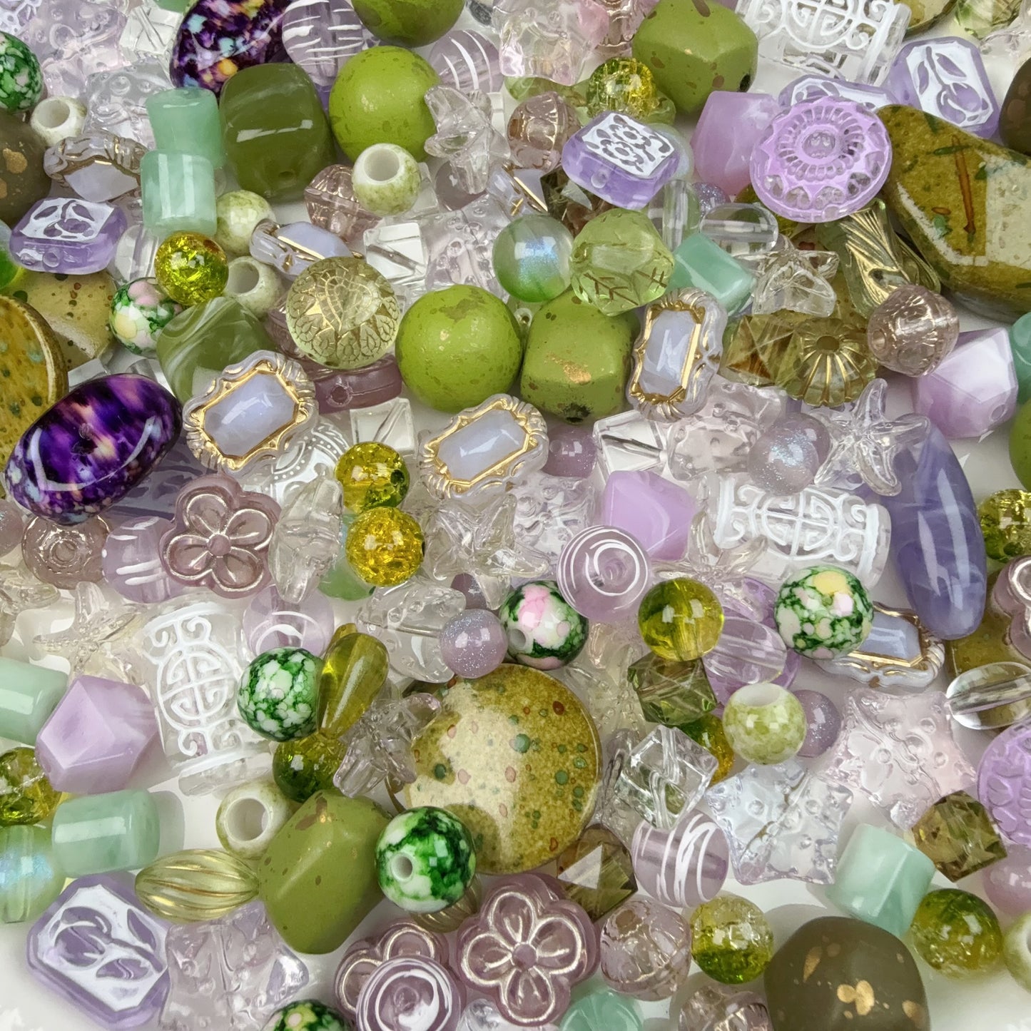 0 0今日新作 紫葡萄 アクリル混ぜ(0909)