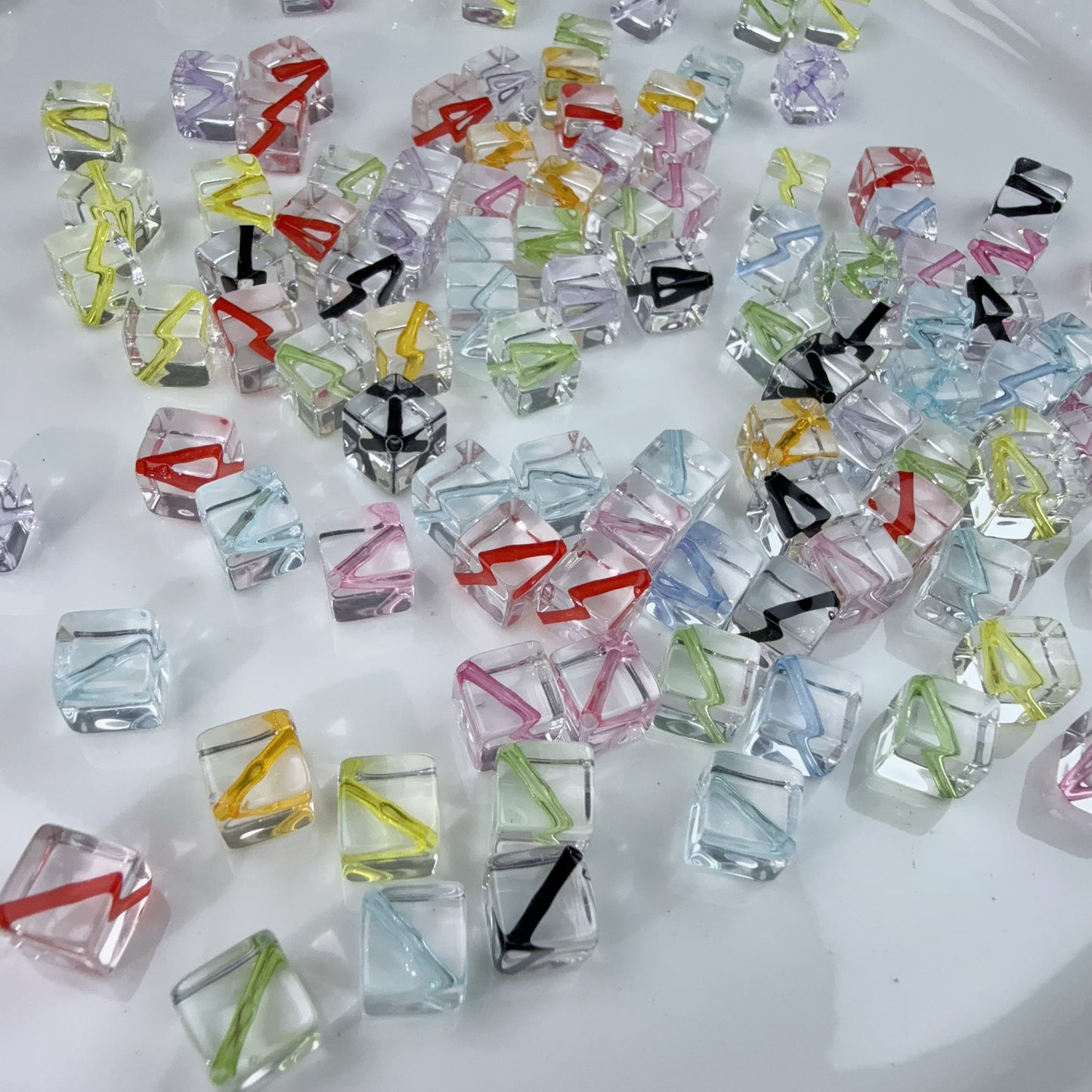 0 0今日新形 芯染めクリアビーズ(0815）