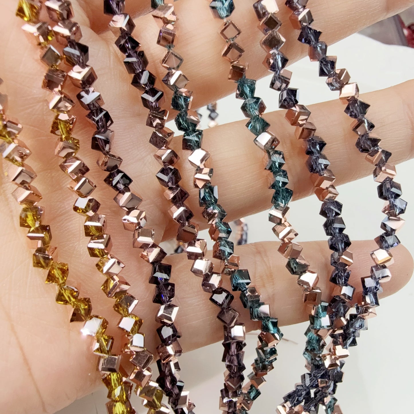 0 0今日新作 斜めキューブカット−ローズシャンパンメッキ4ミリ(0101)