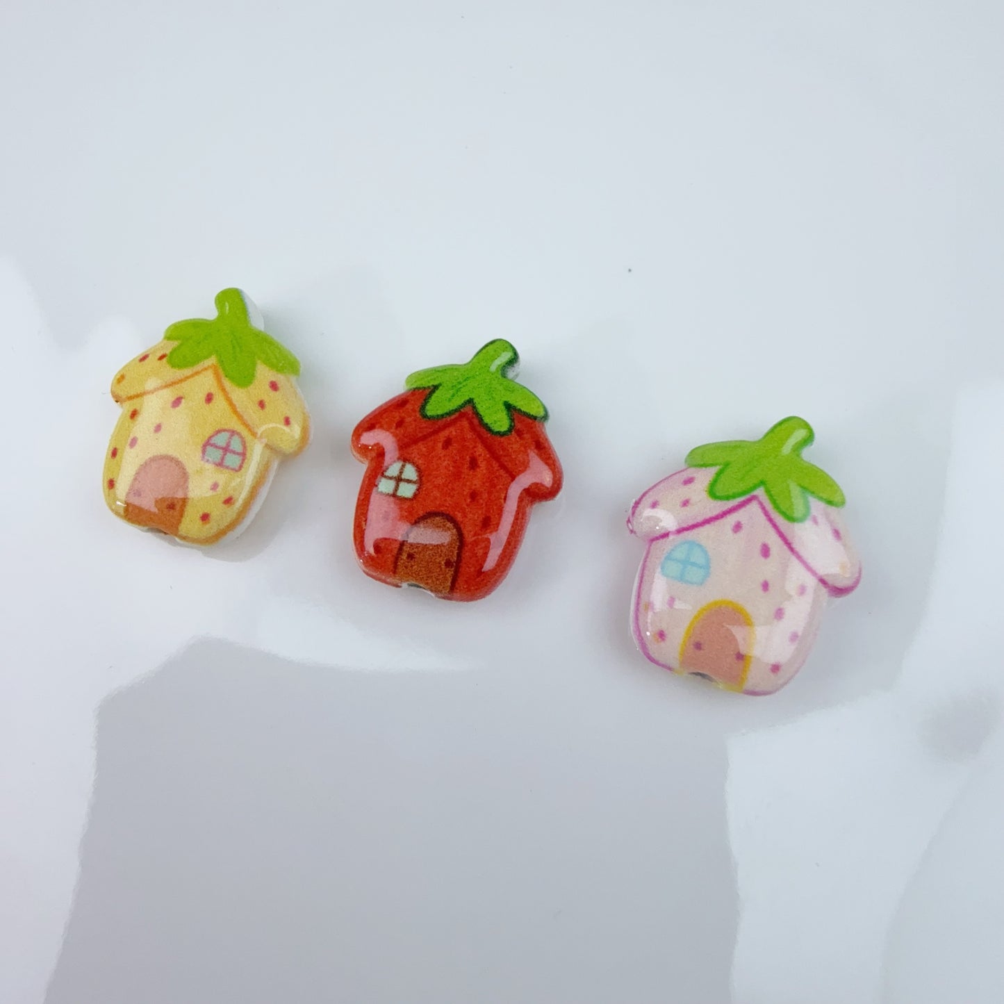 0 0今日新作 合金 いちごお家(0411)