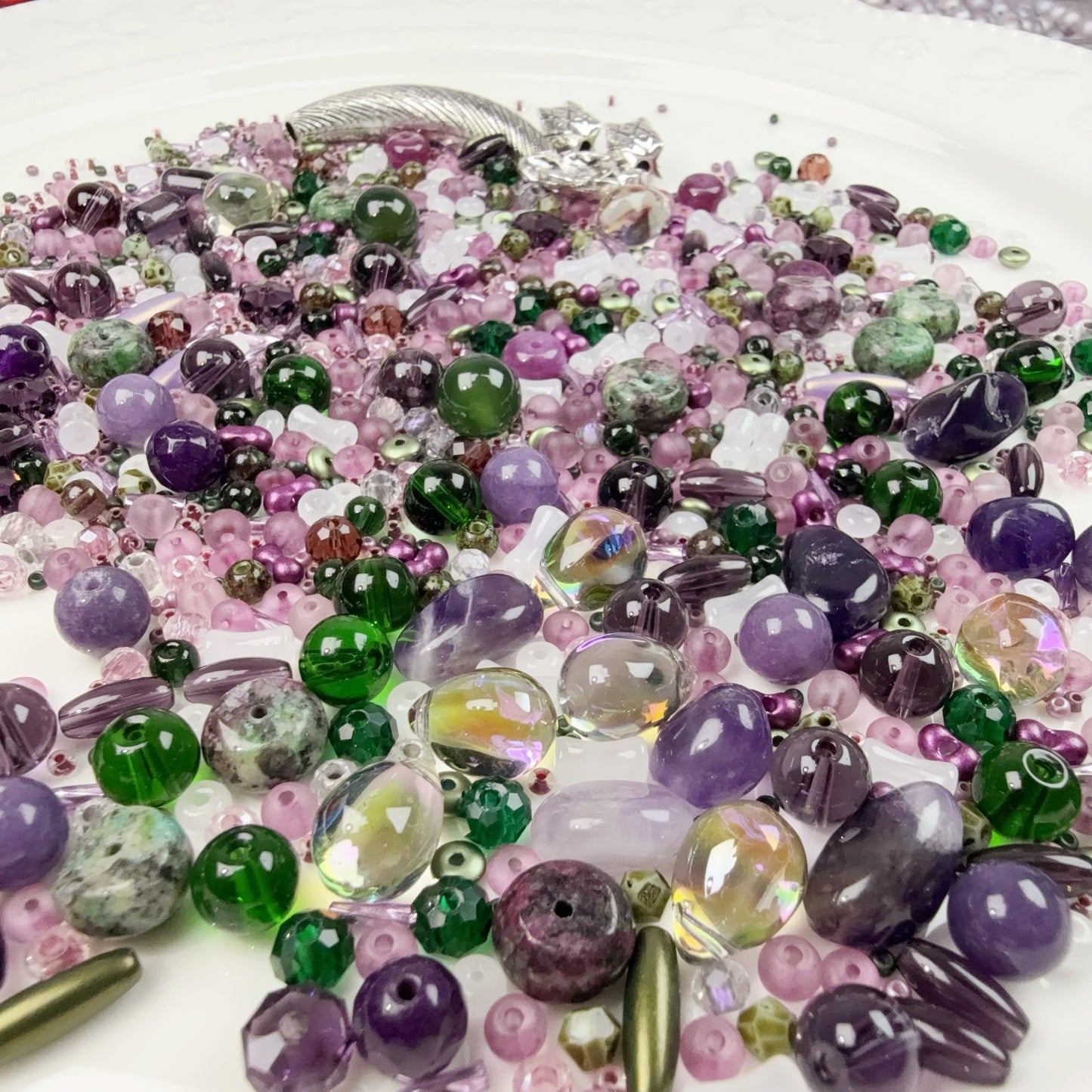 0 0今日新作  紫ぶどう シードビーズ混ぜ(0409)