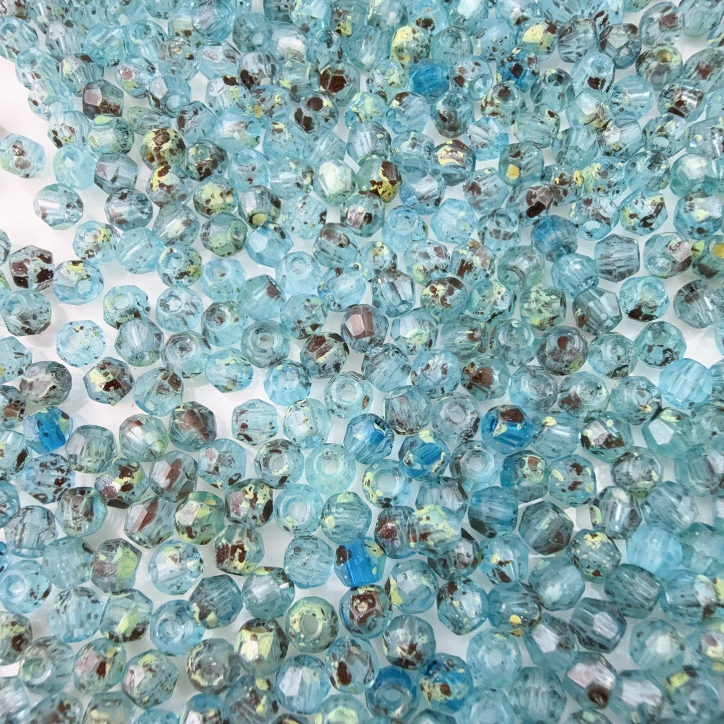 0 0今日新作 クリアピカソ菱形カット シードビーズ チビビーズ(1210)