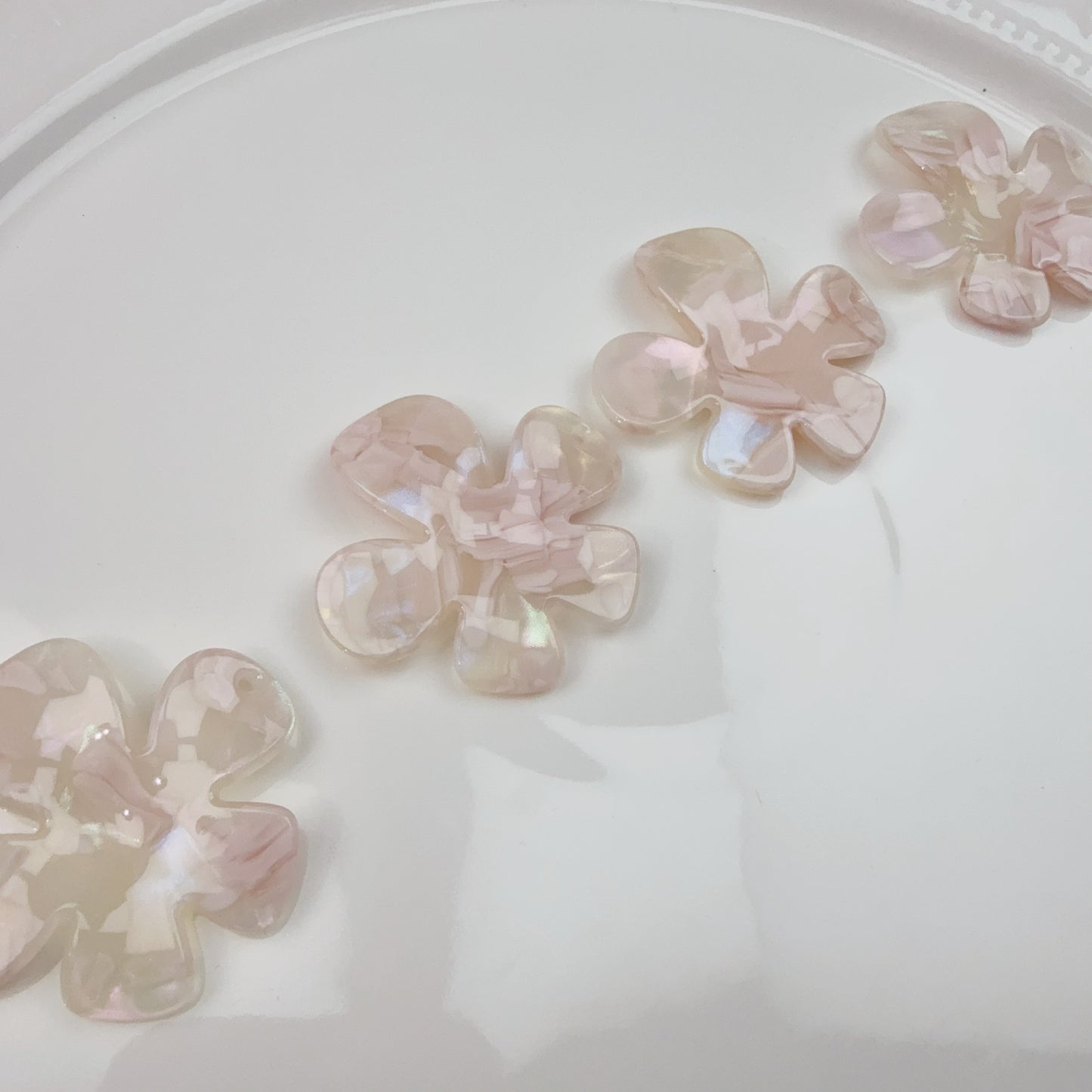 0 0今日新作 酢酸お花 穴付き(0416)