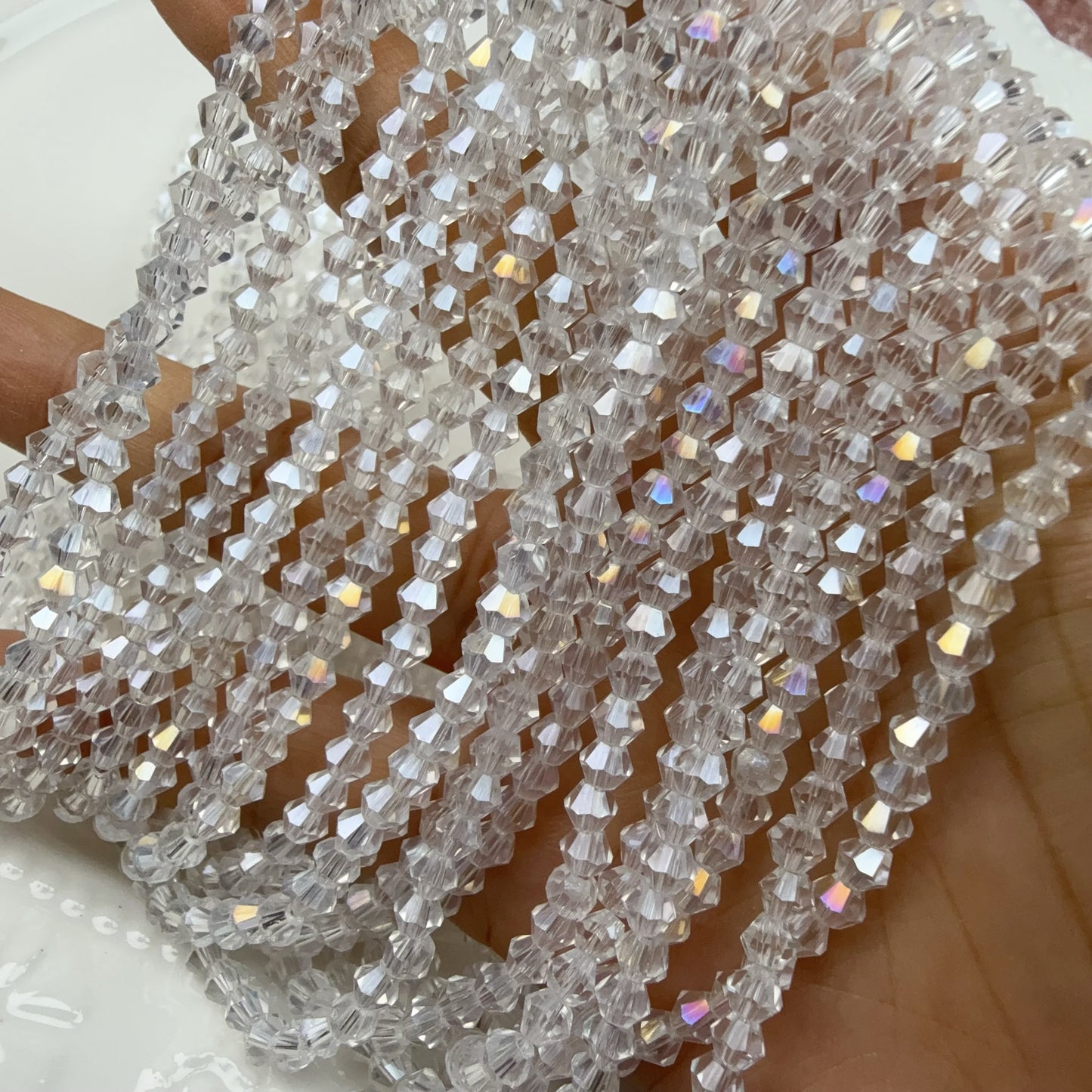 0 0今日新作 菱形カット-4ミリ(1130)