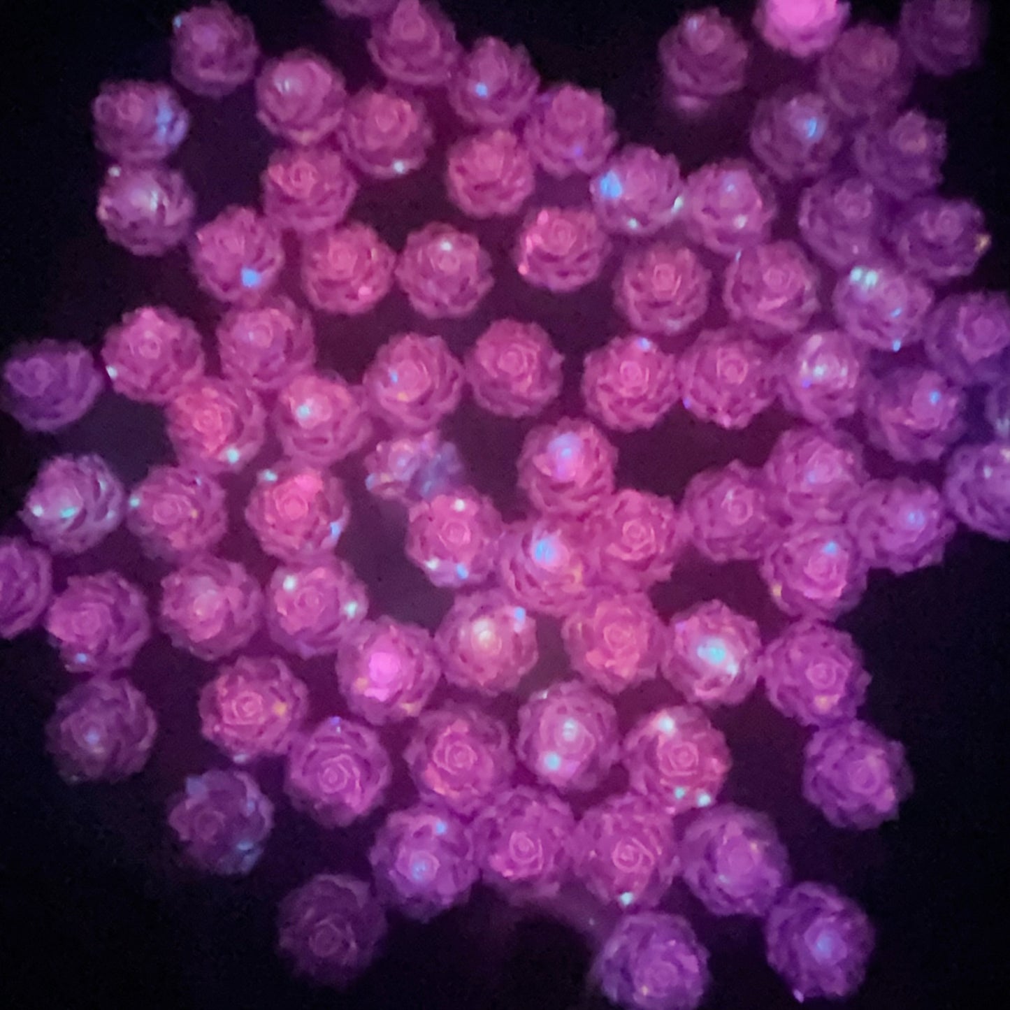 0 0今日新作 柔らかい薔薇-12ミリ 夜光効果(0126)