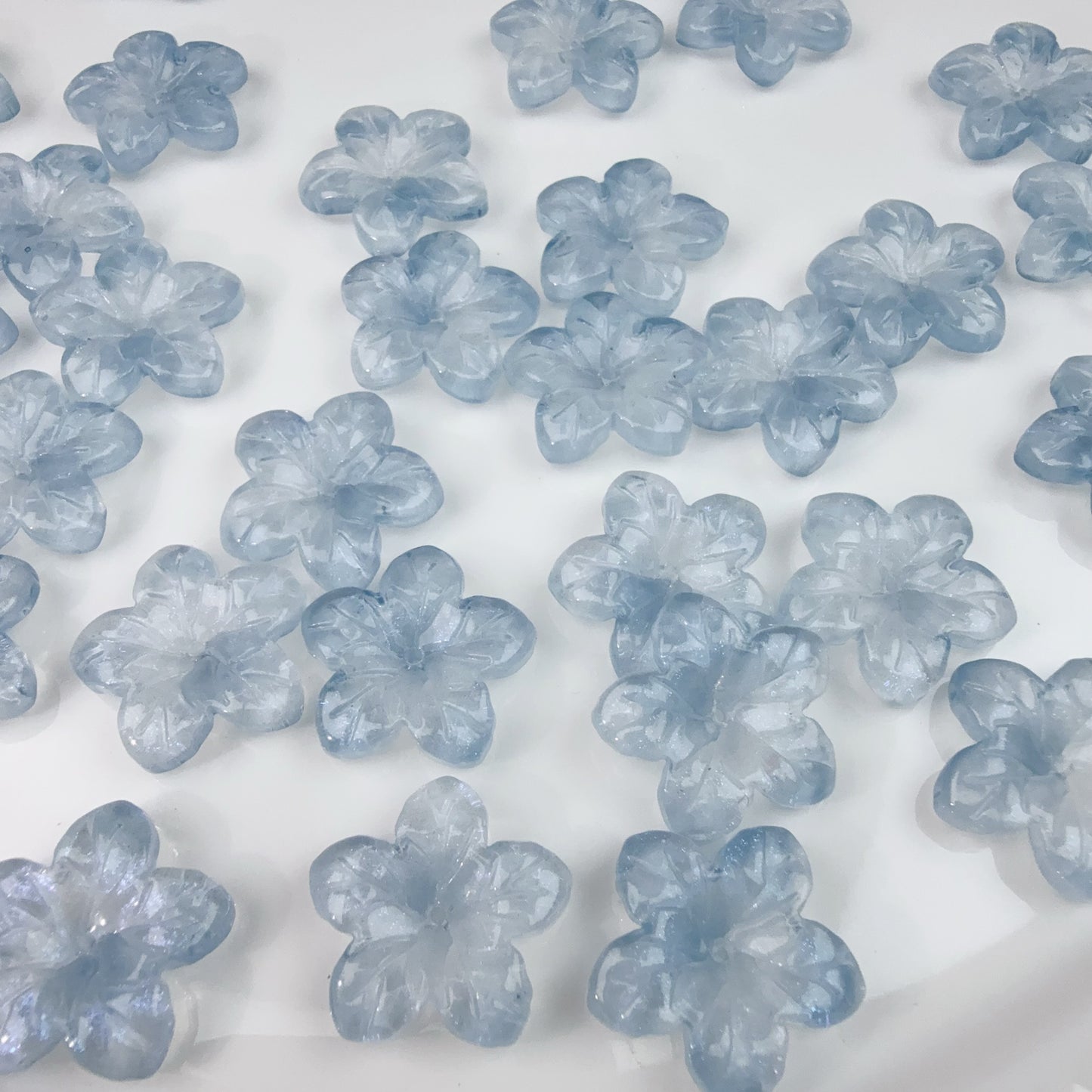 0 0今日新作 ガラスビーズ-5弁花22ミリ(0127)