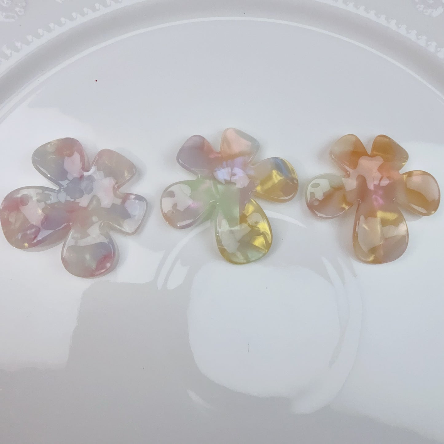 0 0今日新作 酢酸お花 穴付き(0416)