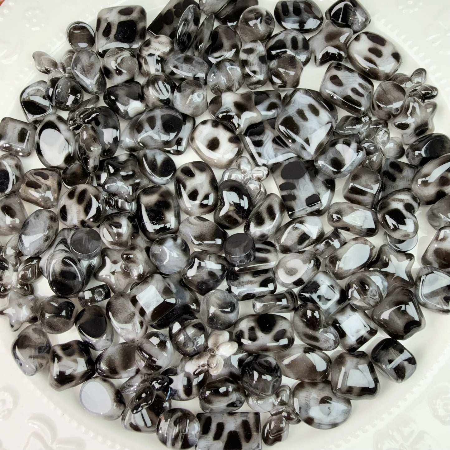 0 0今日新作 雲豹柄 ー黒 アクリル混ぜ(1207)