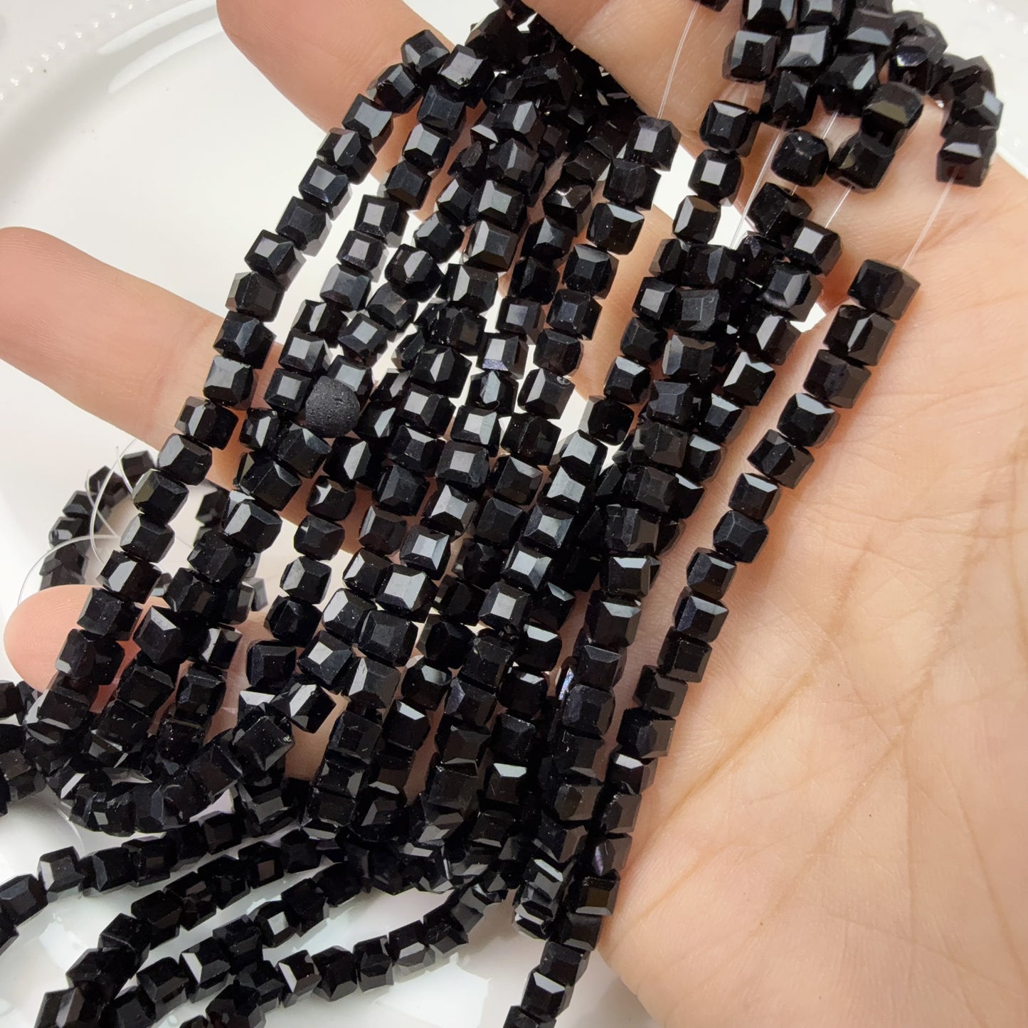 0 0今日新作 4ミリキューブ 連材（1023）