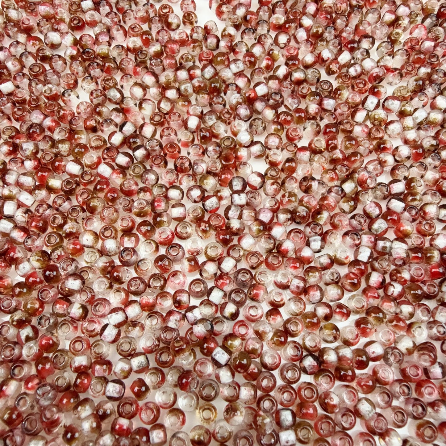 0 0今日新色 カラー芯染めピカソ シードビーズ混ぜ(1108)