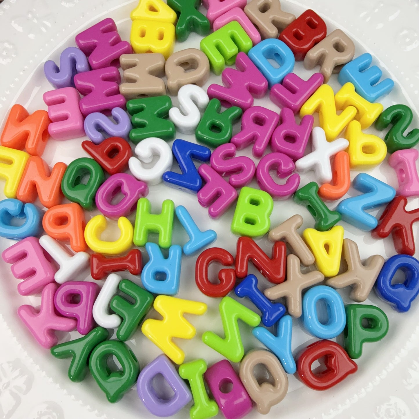 0 0今日新作 カラー原色アルファベット アクリル(0621)