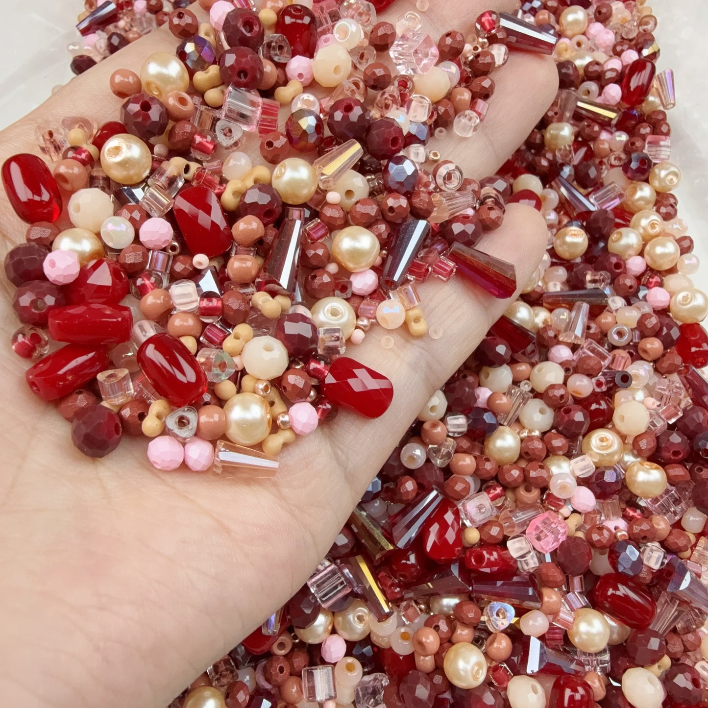 0 0今日新作 赤ピンクシャンパン シードビーズ混ぜ (0921)