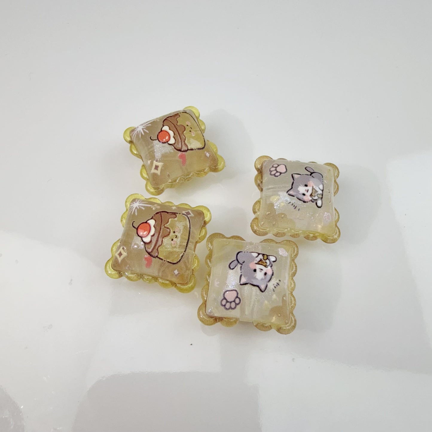 0 0今日新作 夜光効果クッションビーズ(1224)