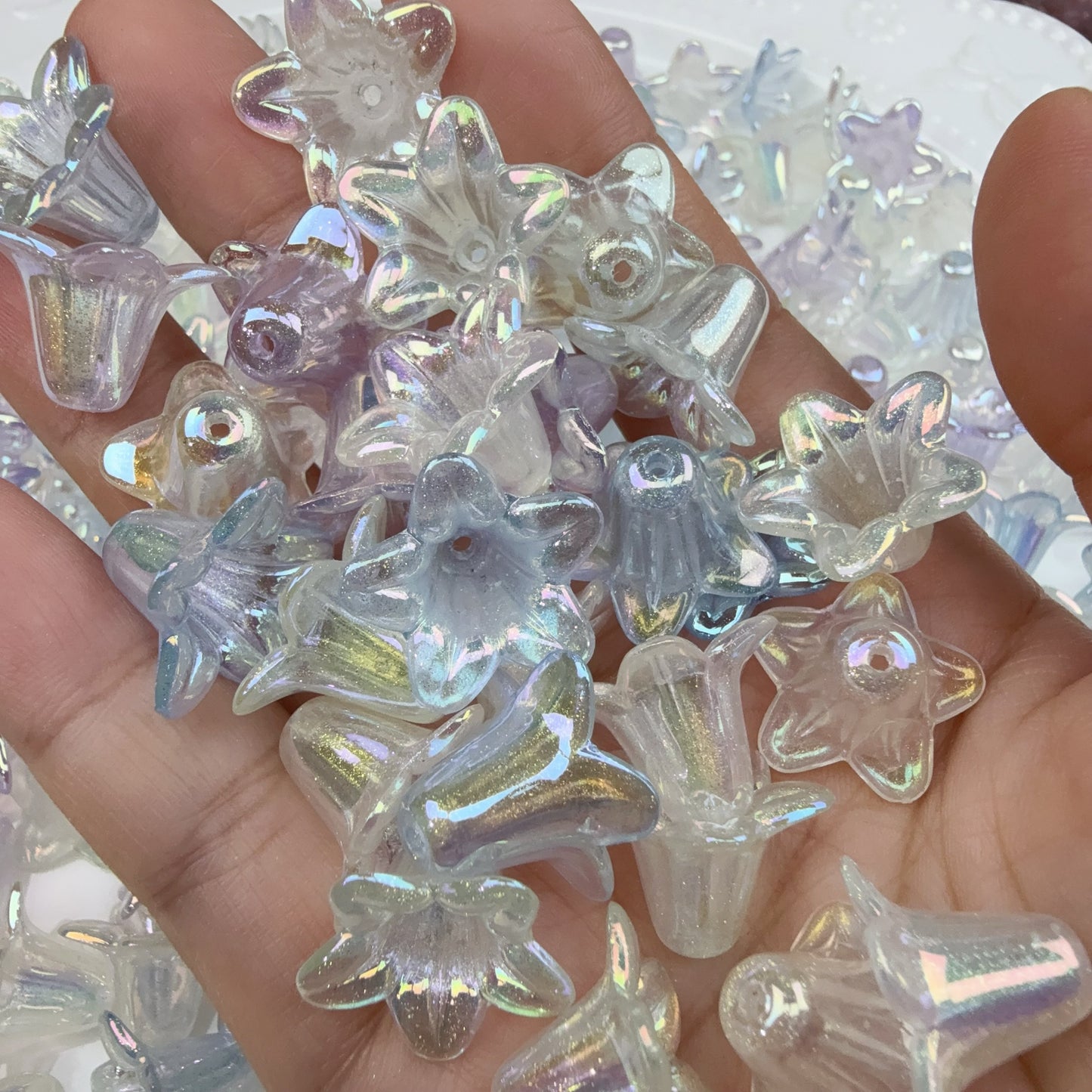 0 0今日新作 夜光効果鈴蘭 アクリル(1003)