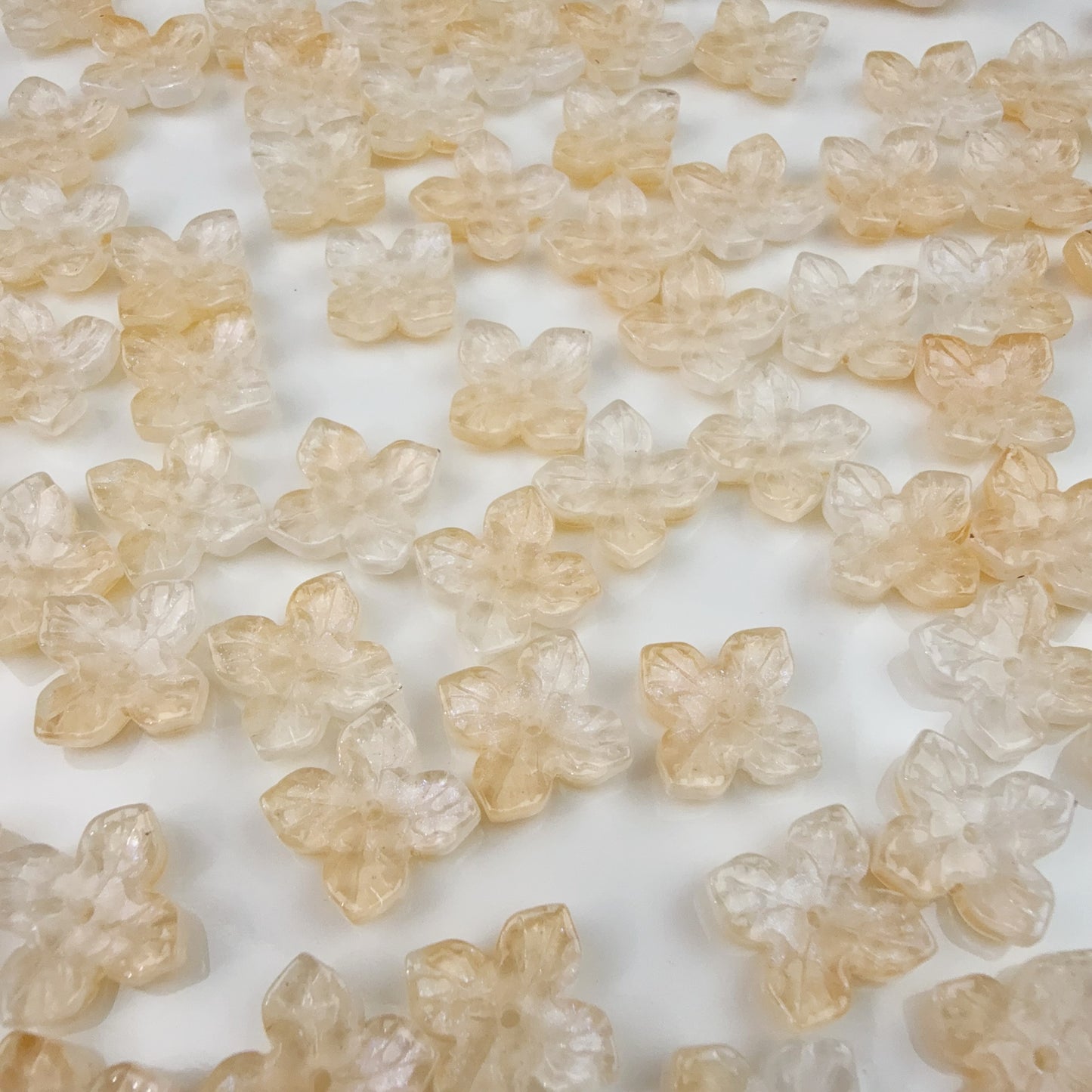 0 0今日新作 ガラスビーズ-4片花12ミリ(0125)