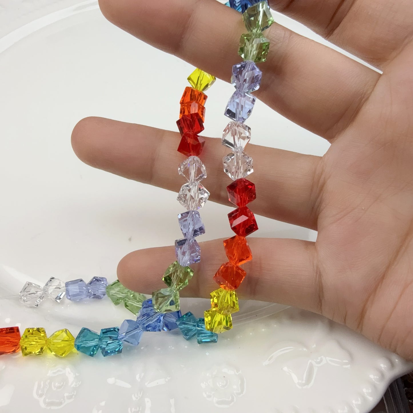 0 今日新色 斜めキューブカット-6ミリカラフル(0528)