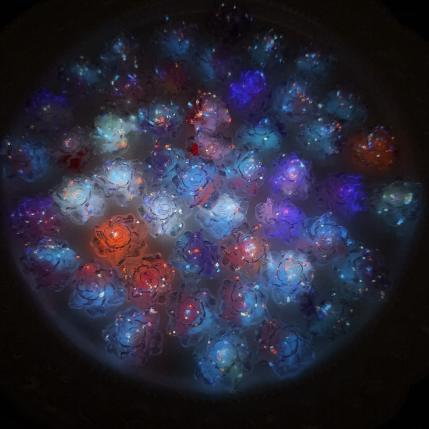 0 0再入荷 柔らかい薔薇-銀の縁 夜光効果 (0910）