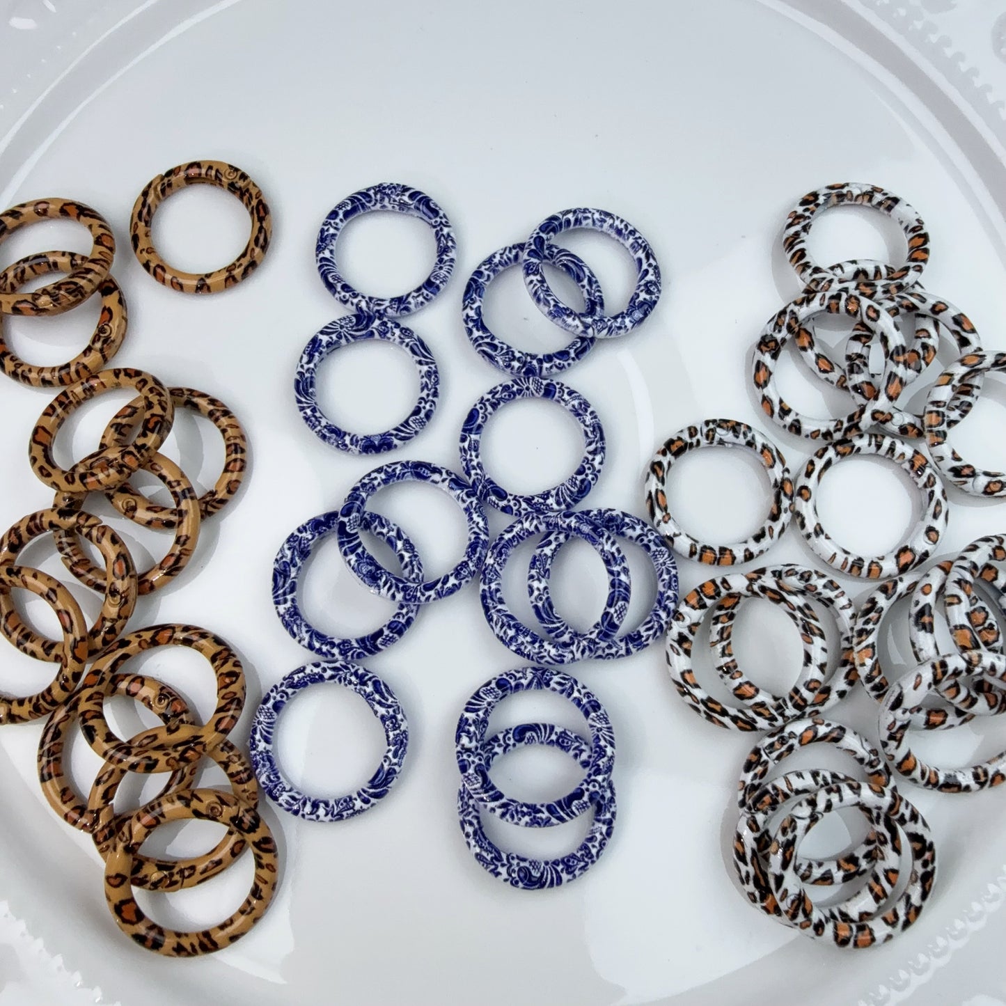 0 0今日新作 豹柄カラビナ（0801）