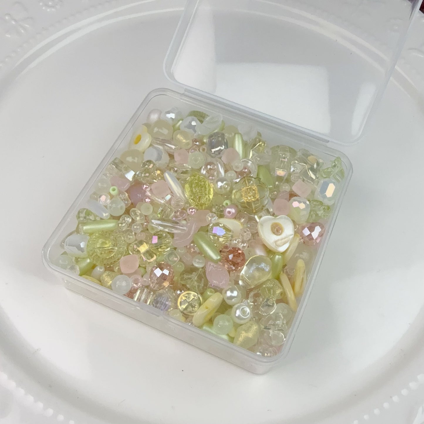 0 0今日新作  ピンク緑 シードビーズ混ぜ(0213)