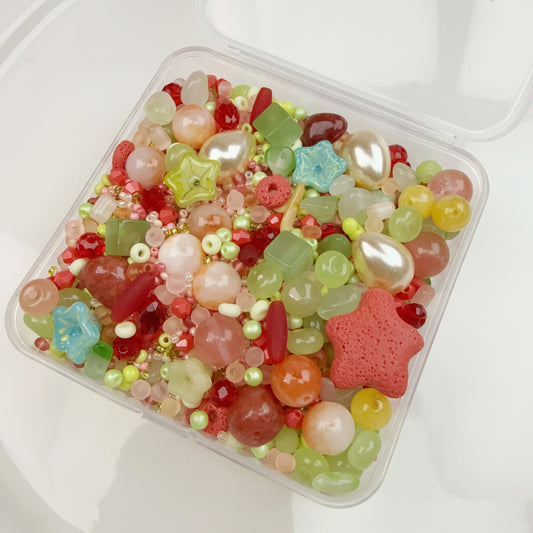 0 0今日新作 緑濃いピンク シードビーズ混ぜ(0304)