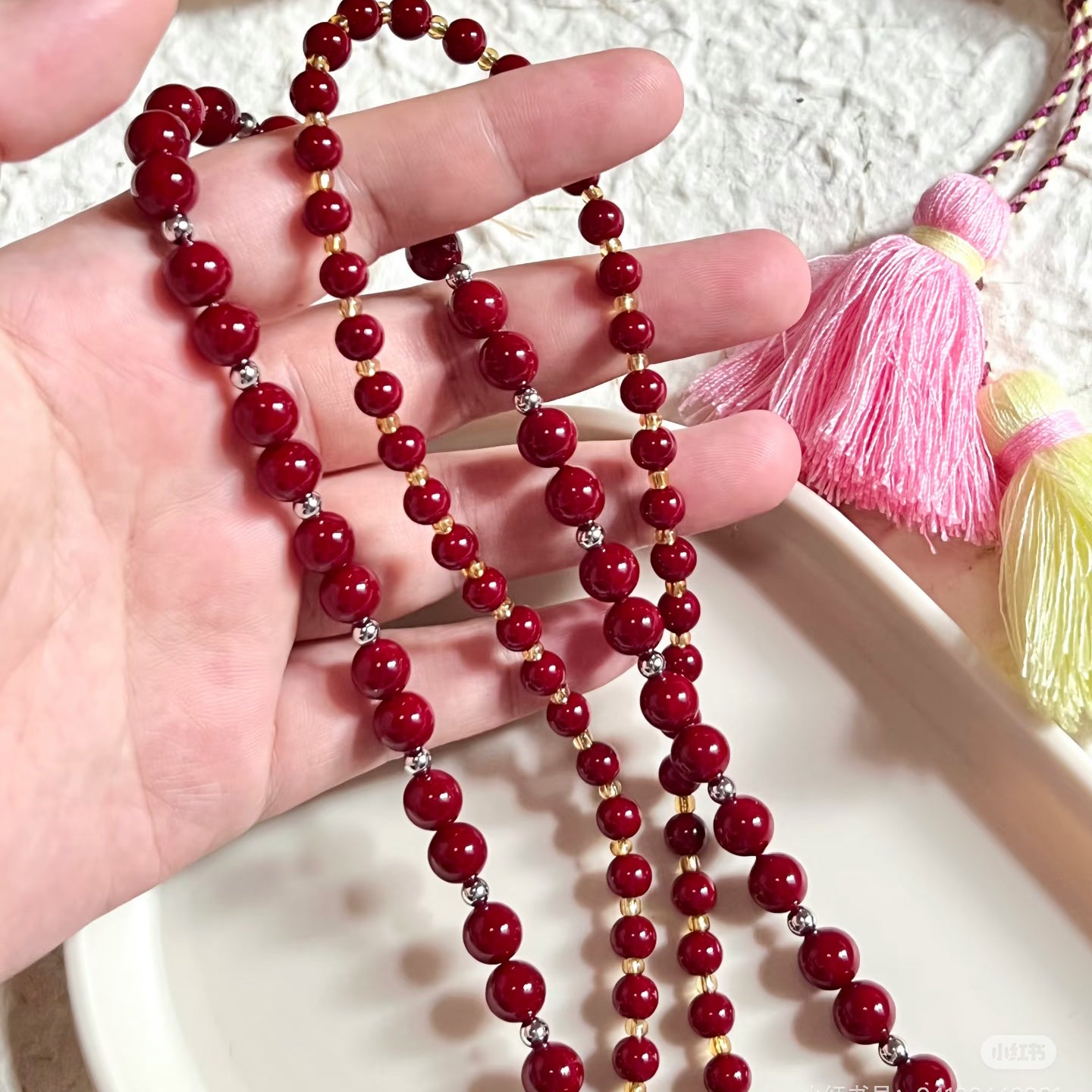 0 0今日新色 黒＆赤ラウンドビーズ アクリル混ぜ(0921)