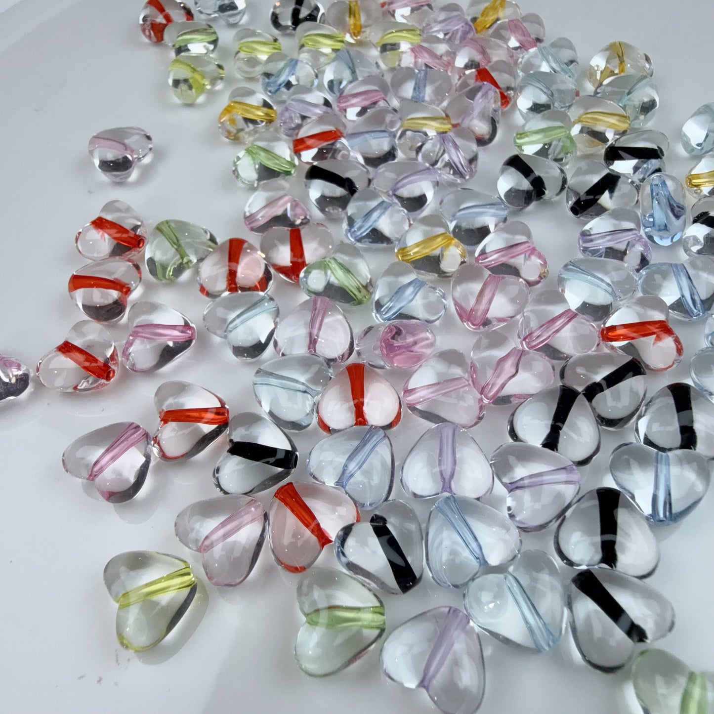 0 0今日新形 芯染めクリアビーズ(0815）