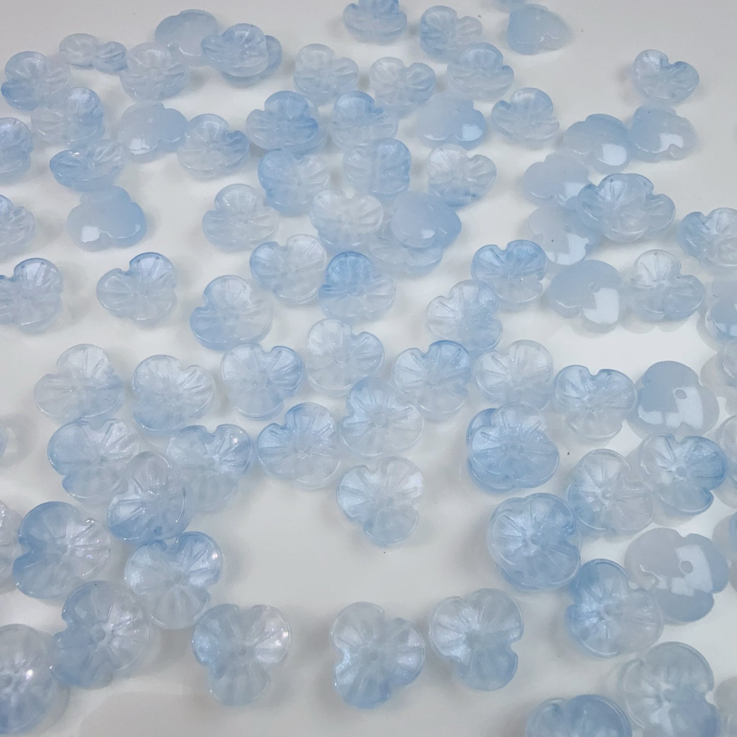 0 0今日新作 ガラスビーズ-3片花11ミリ(0227)