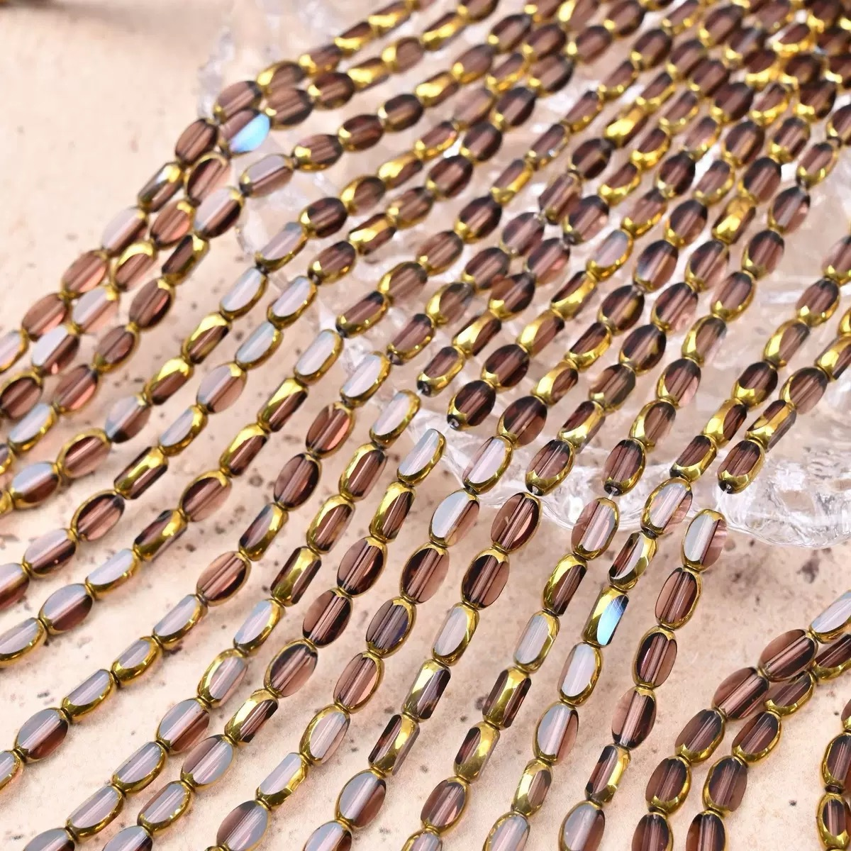 0 0今日新作 アンティーク金カット 連材（1029）