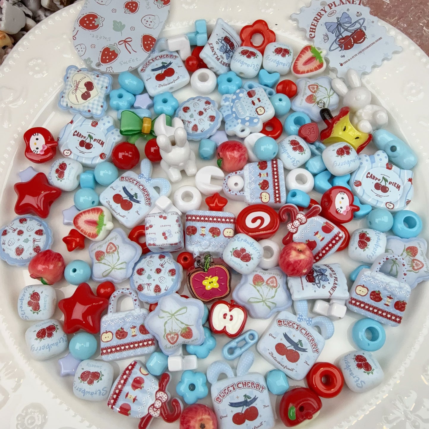 0 0今日新作 赤リンゴ アクリル混ぜ(1110)