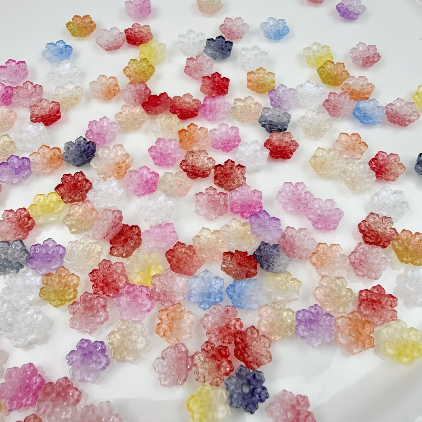 0 0今日新作 ガラスビーズ−雪の結晶花(0120)