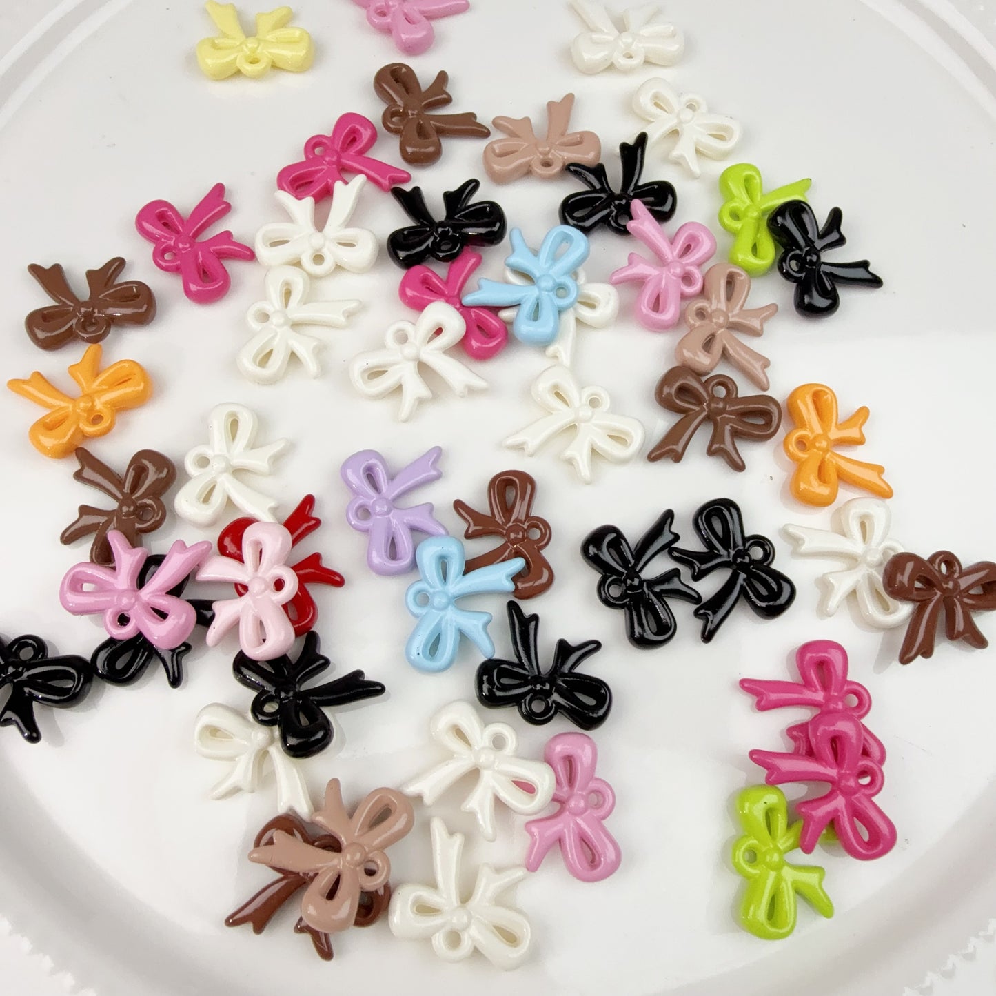 0 0今日新作 カンツキリボン アクリル（0104）