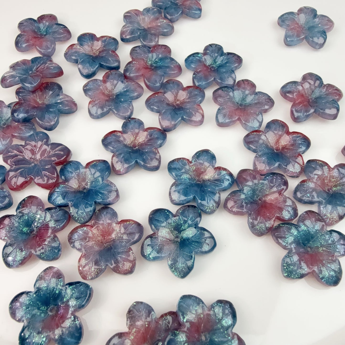 0 0今日新作 ガラスビーズ-5弁花22ミリ(0127)