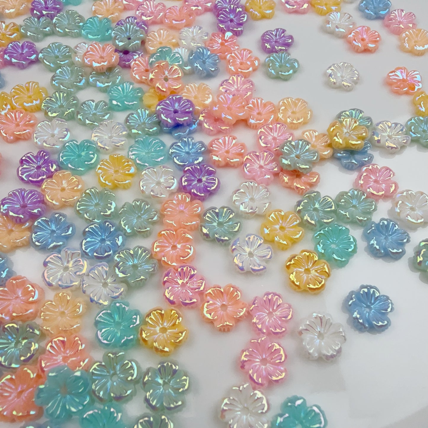 0 0今日新作 樹脂お花 9ミリ(0305)