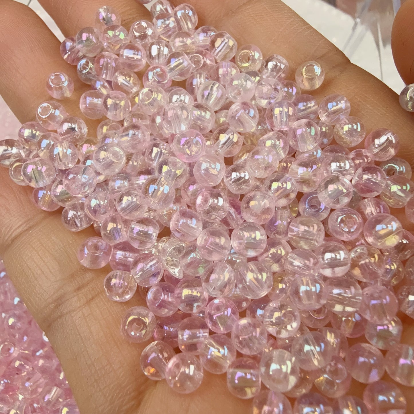 0 0今日新作 ツヤツヤ泡 4ミリ シードビーズ(1123)