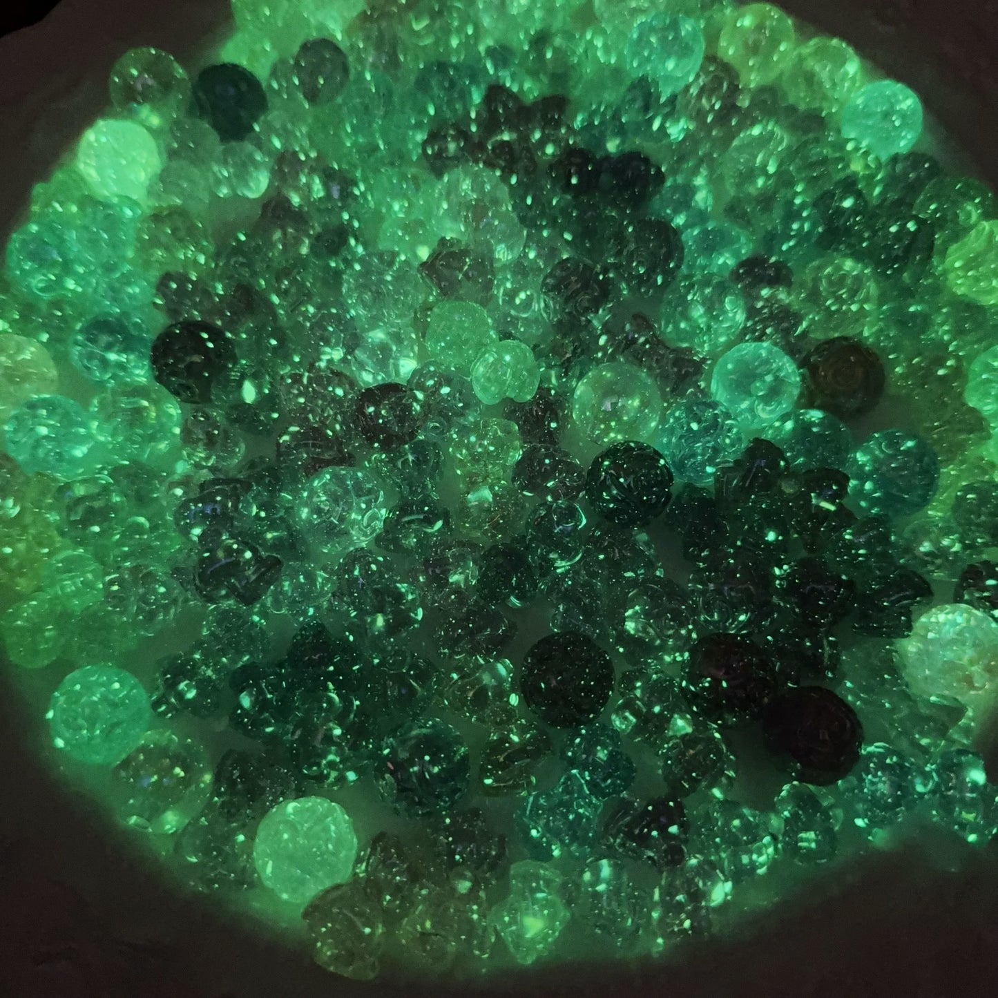 0 0今日新作 夜光効果 色チェンジ アクリル混ぜ(0116)