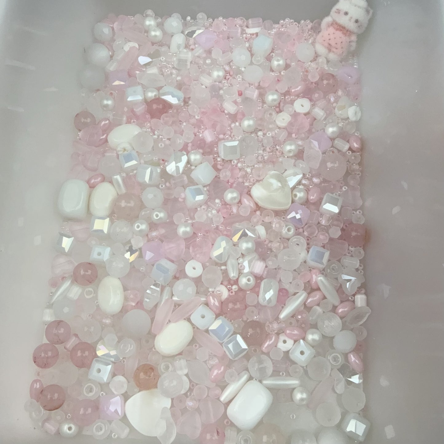 0 0今日新作 ピンク白 シードビーズ混ぜ(0213)