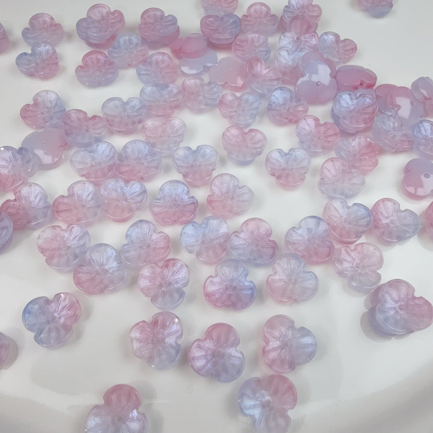 0 0今日新作 ガラスビーズ-3片花11ミリ(0227)