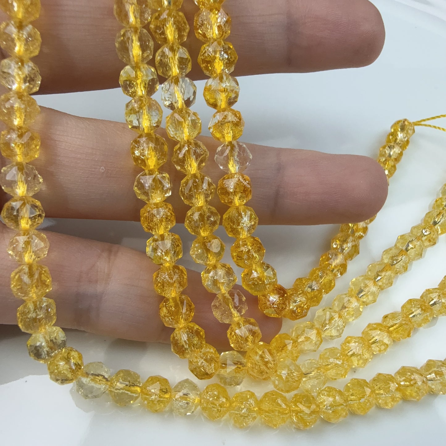 0 0今日新作 花ボールカット6ミリ-超クリア単色(0909)