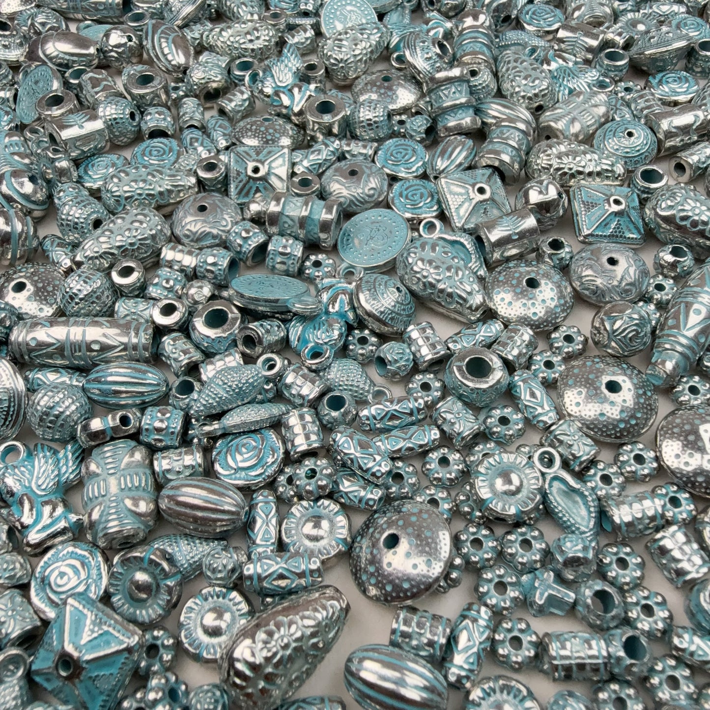 0 0今日新作 思い出の鉄箱 アクリル混ぜ 金属メッキ 上品(0707)