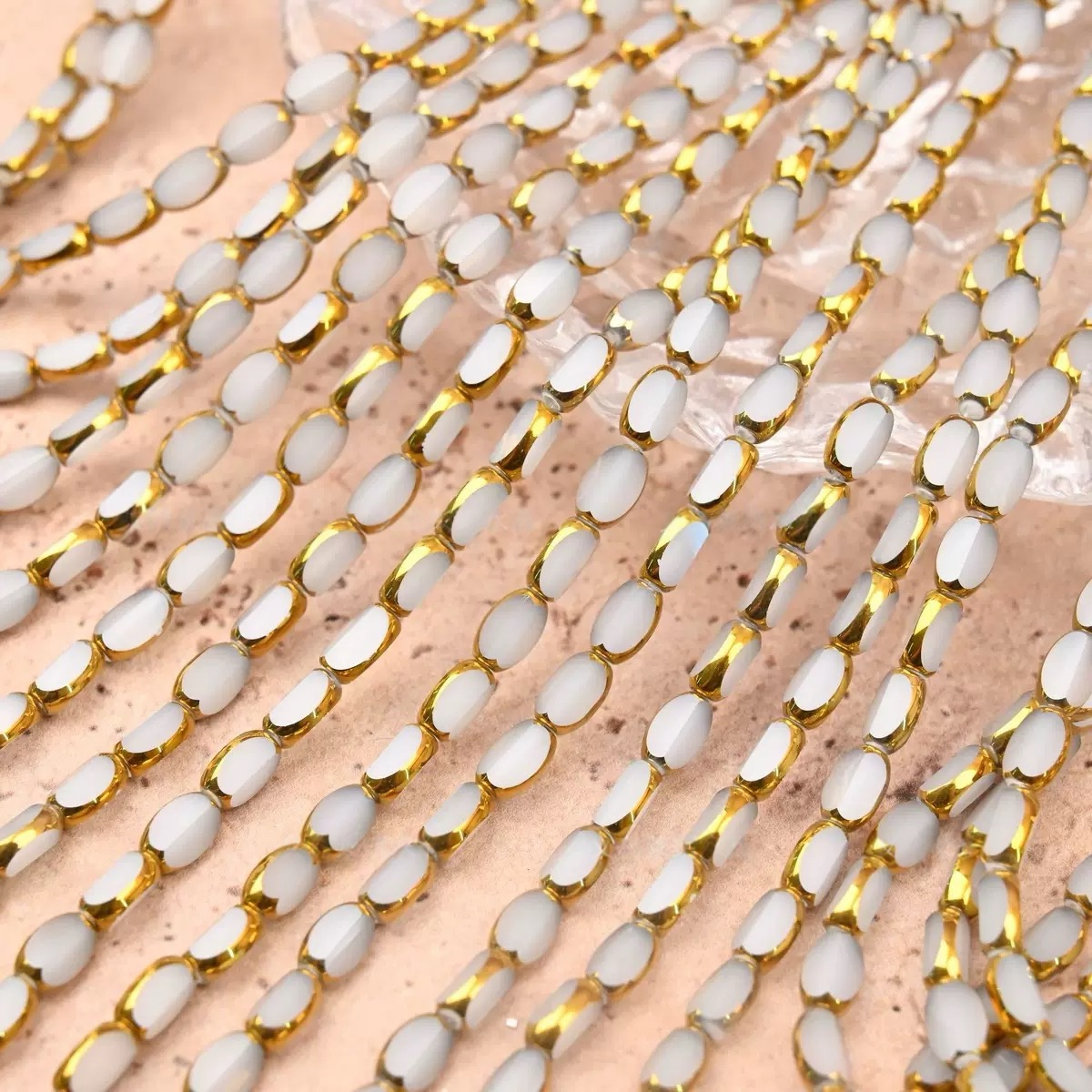 0 0今日新作 アンティーク金カット 連材（1029）