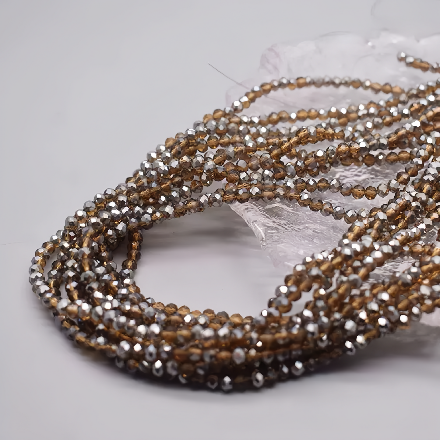 0 0今日新作 メッキ半銀ボタンカット−4ミリ ガラス(0214)