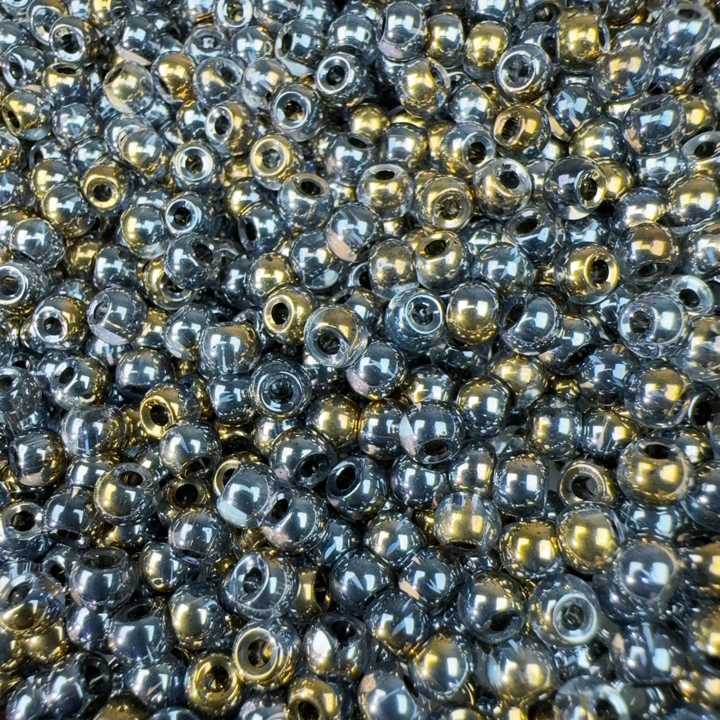 5-S 半金半玉 シードビーズ チビビーズ(0201)