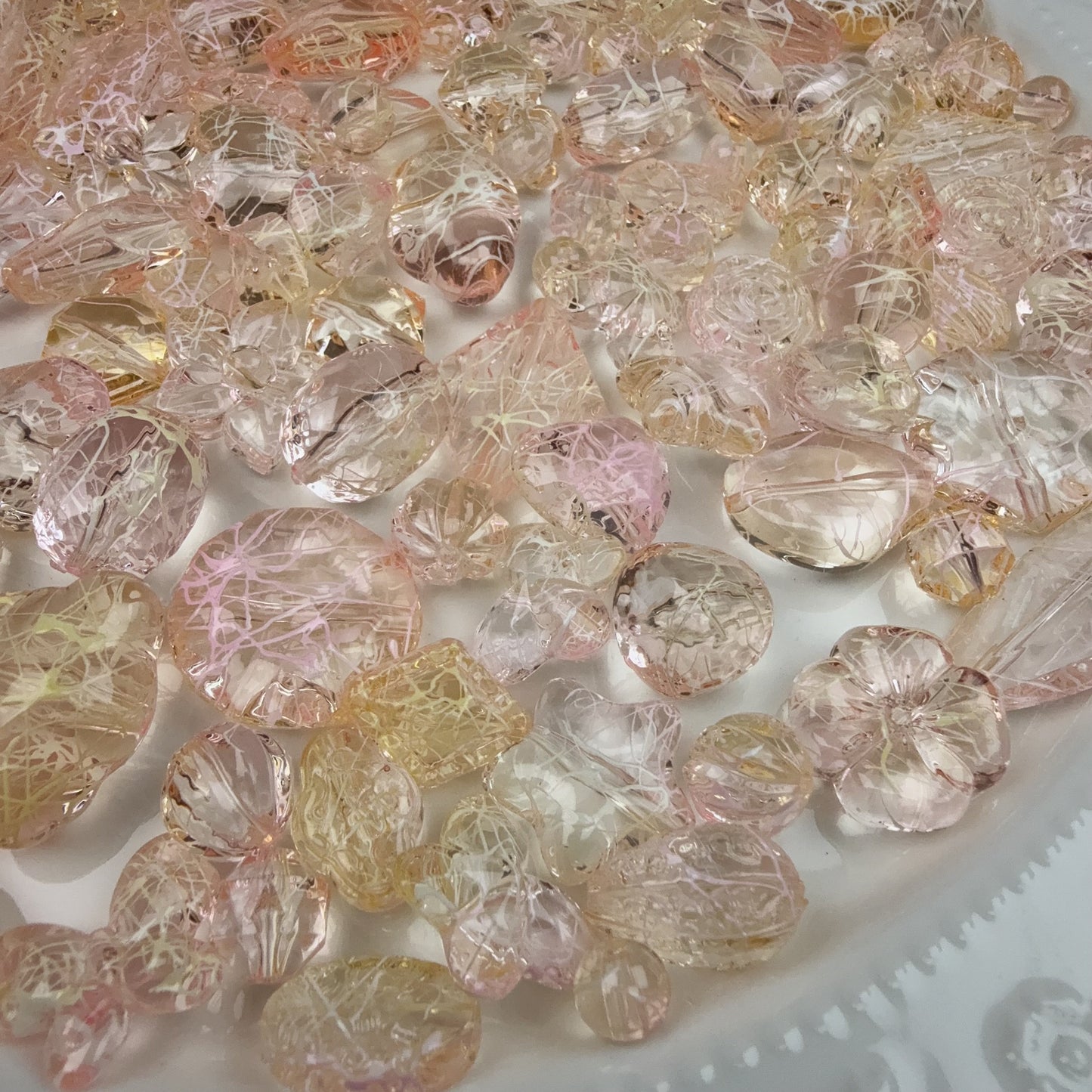 0 0今日新作 線描き アクリル混ぜ(0826)